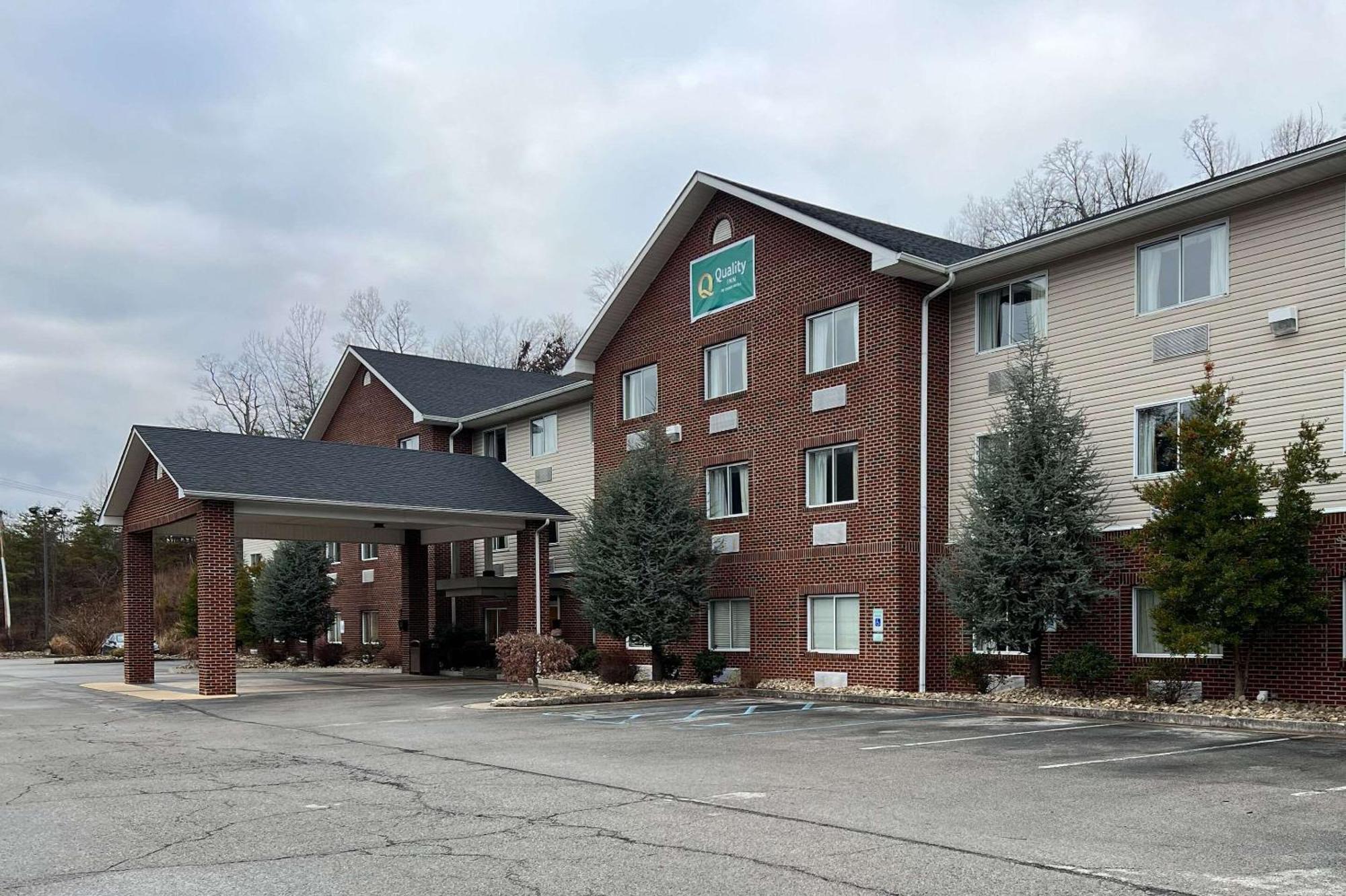 Quality Inn Huntington Exterior photo